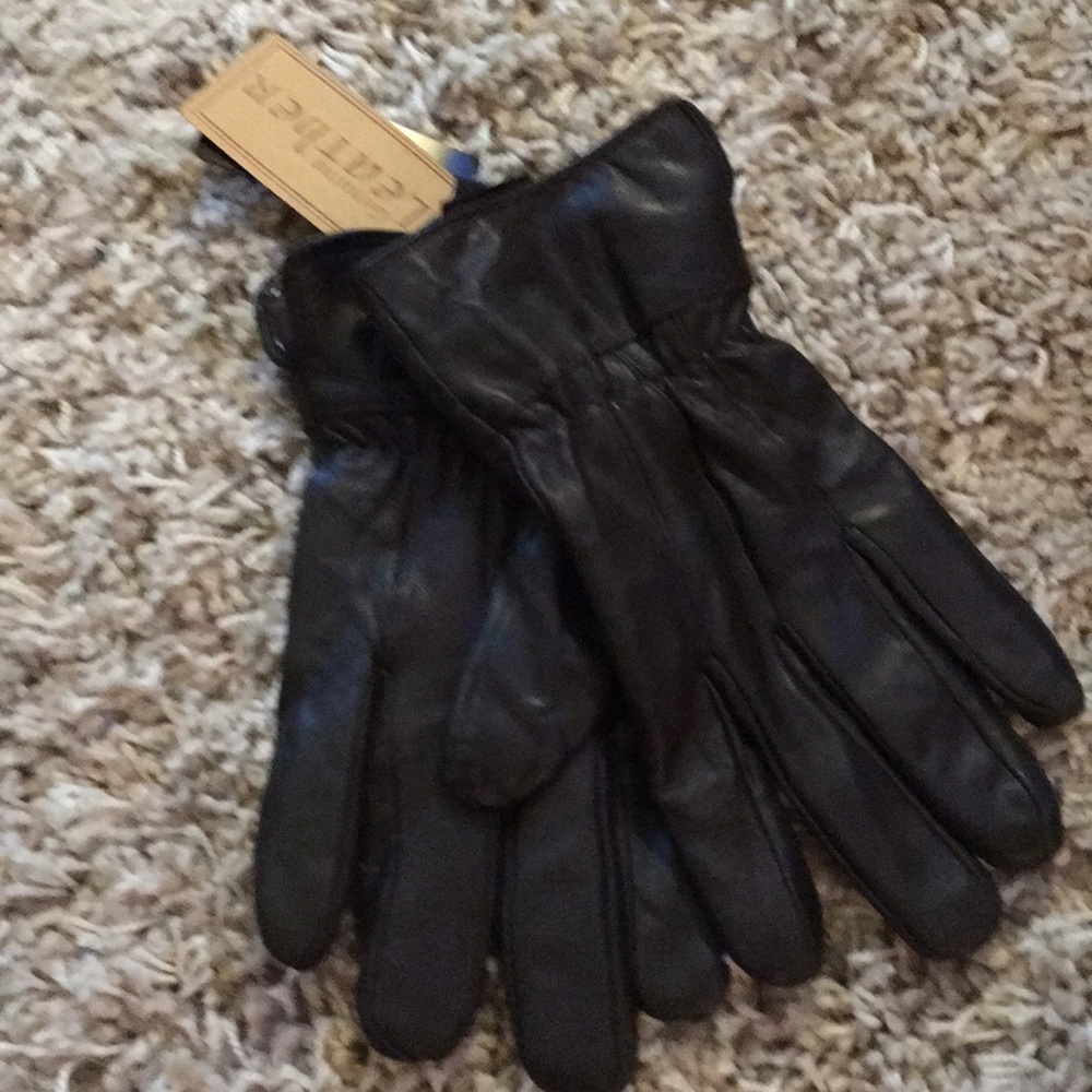 Never Been Worn Leather Gloves